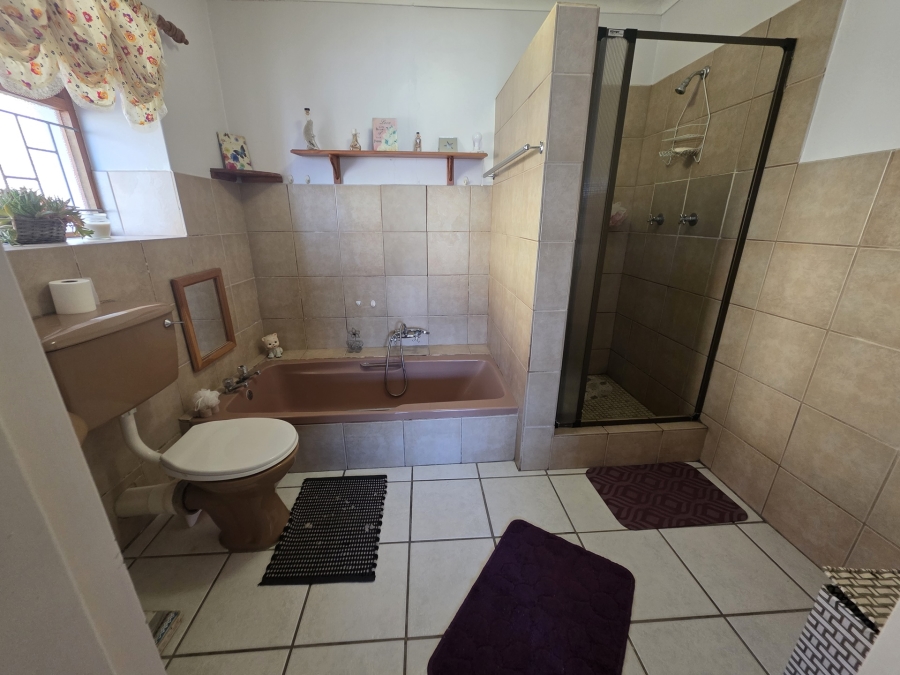 3 Bedroom Property for Sale in Bredasdorp Western Cape